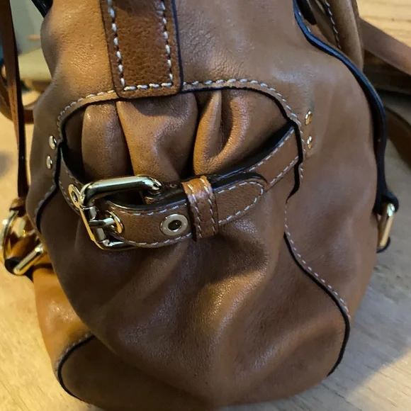 Michael Kors Tan Leather Bag - Picture 6 of 16